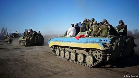 Thị trấn Đông Ukraine hoàng tàn sau cuộc binh đao - ảnh 9