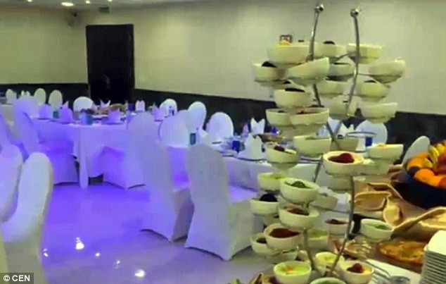 Phạm nhân tổ chức tiệc cưới linh đình, hưởng trăng mật trong tù - ảnh 2