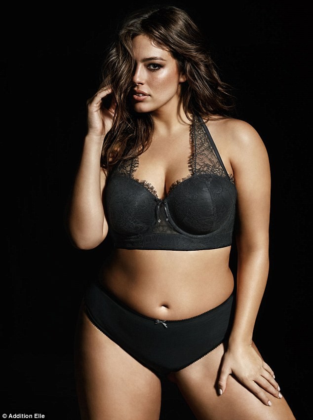 Siêu mẫu ngoại cỡ tự tin diện bikini, khoe đường cong ‘bỏng rẫy’ - ảnh 3