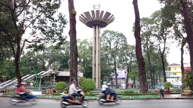 TPHCM tháo dỡ hàng loạt thủy đài 'khủng' - ảnh 9
