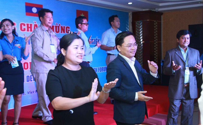 Vui tươi đêm văn nghệ hữu nghị Diễn đàn CLV 2017 - ảnh 4