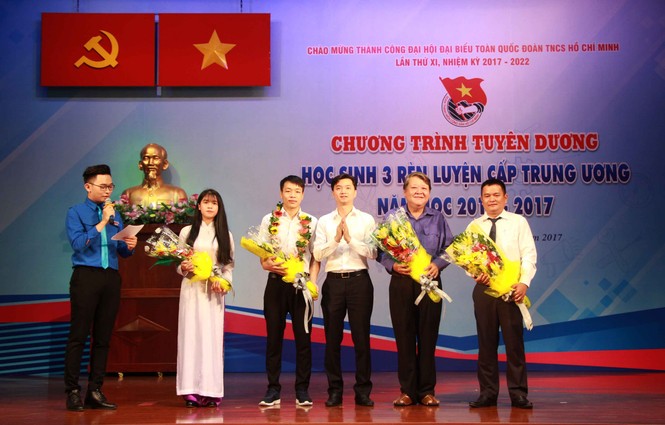 Tuyên dương 8 học sinh 'Ba rèn luyện' cấp Trung ương - ảnh 5