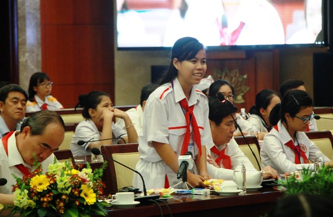 Lãnh đạo TPHCM 'đặt hàng' học sinh - ảnh 1