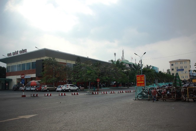 Nhìn gần ga Sài Gòn trước giờ thay 'áo' mới - ảnh 15