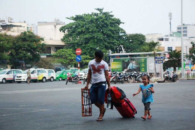 Nhìn gần ga Sài Gòn trước giờ thay 'áo' mới - ảnh 20