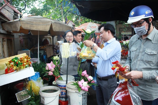 Lên chùa lễ Phật, thỉnh chuông cầu an ngày rằm tháng Giêng - ảnh 7