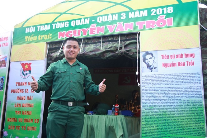 Nam sinh tạm gác bằng cử nhân lên đường nhập ngũ - ảnh 6