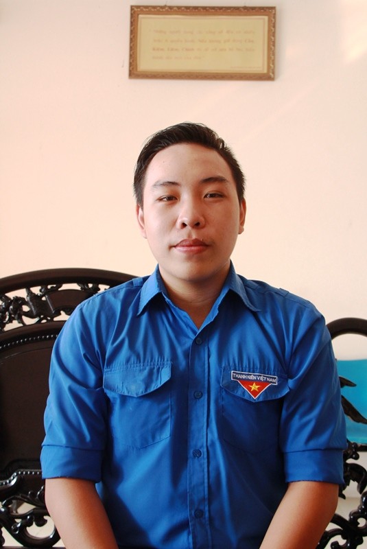 Nam sinh tạm gác bằng cử nhân lên đường nhập ngũ - ảnh 3