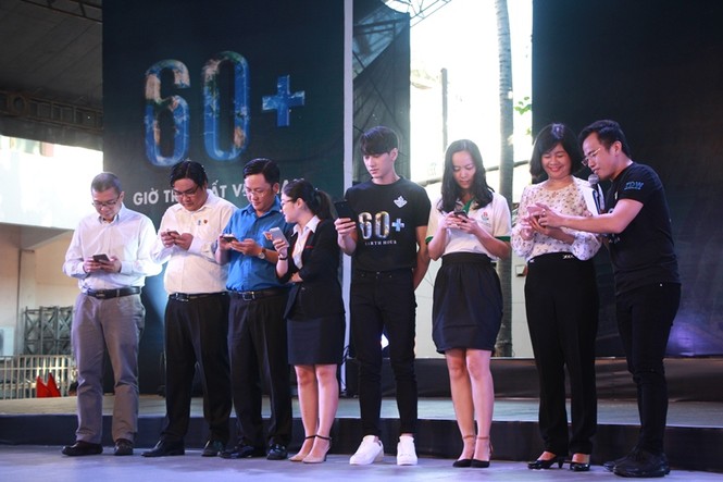 Hàng nghìn người đạp xe ở Sài Gòn khởi động 'Giờ Trái đất' - ảnh 4