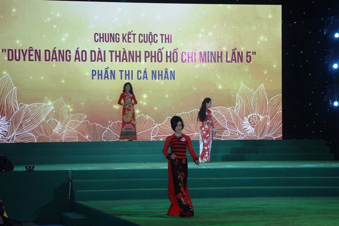 3 thế hệ cùng trình diễn tại chung kết 'Duyên dáng áo dài TPHCM' - ảnh 6