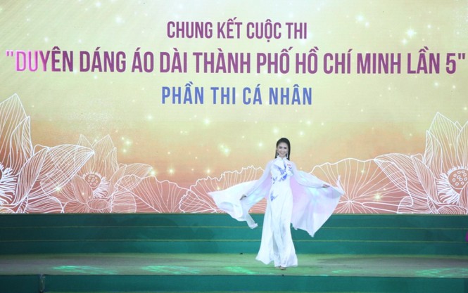 3 thế hệ cùng trình diễn tại chung kết 'Duyên dáng áo dài TPHCM' - ảnh 16