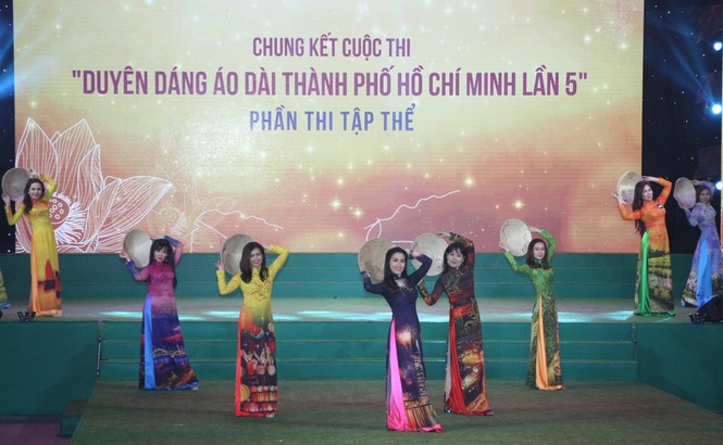 3 thế hệ cùng trình diễn tại chung kết 'Duyên dáng áo dài TPHCM' - ảnh 29