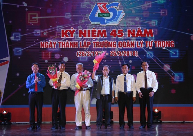 Trường Đoàn Lý Tự Trọng tròn 45 năm - ảnh 6
