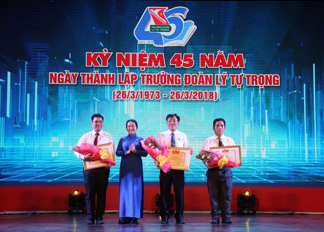 Trường Đoàn Lý Tự Trọng tròn 45 năm - ảnh 7