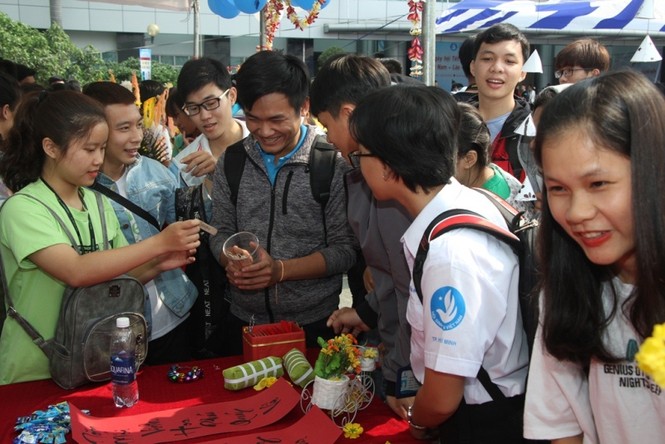 Việt Nam - Lào - Campuchia, Tết cổ truyền Bunpimay, Chol ChnamThmey - ảnh 12