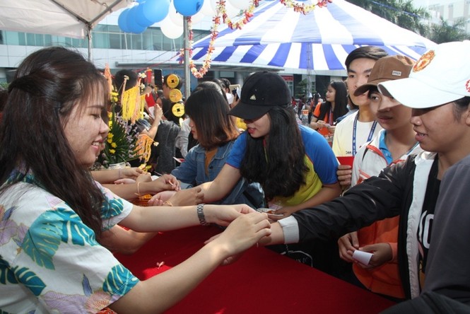 Việt Nam - Lào - Campuchia, Tết cổ truyền Bunpimay, Chol ChnamThmey - ảnh 13