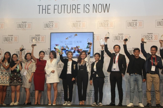 Giang Quốc Nghiệp, ca sỹ Isaac, Vũ Cát Tường, Under 30 Summit, 30 nhân vật trẻ ảnh hưởng - ảnh 9