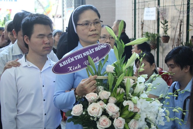 Tưởng nhớ, Thư viện sách nói Hướng Dương, Nguyễn Hướng Dương, hoa hướng dương, người mù - ảnh 3