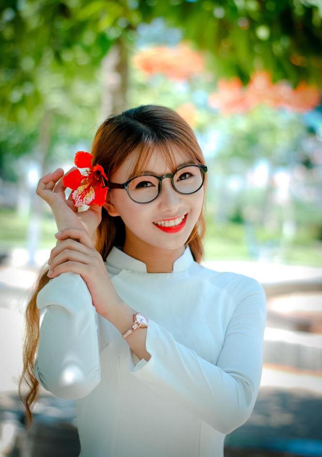 Nữ sinh Quảng Ngãi tỏa nắng bên khung trời phượng thắm - ảnh 14
