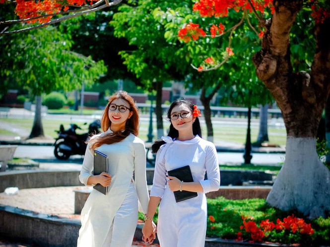 Nữ sinh Quảng Ngãi tỏa nắng bên khung trời phượng thắm - ảnh 3