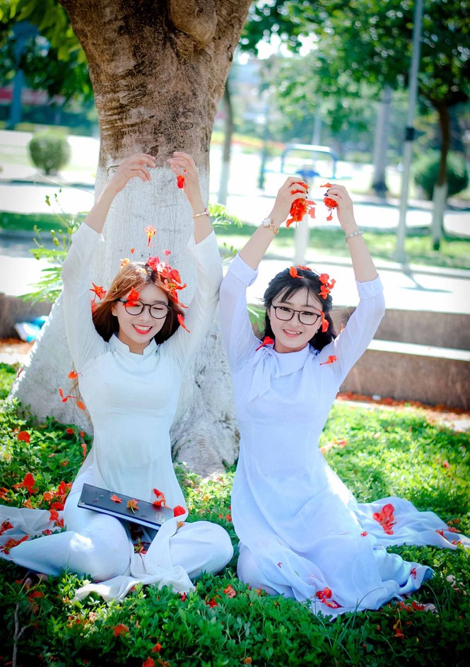 Nữ sinh Quảng Ngãi tỏa nắng bên khung trời phượng thắm - ảnh 6