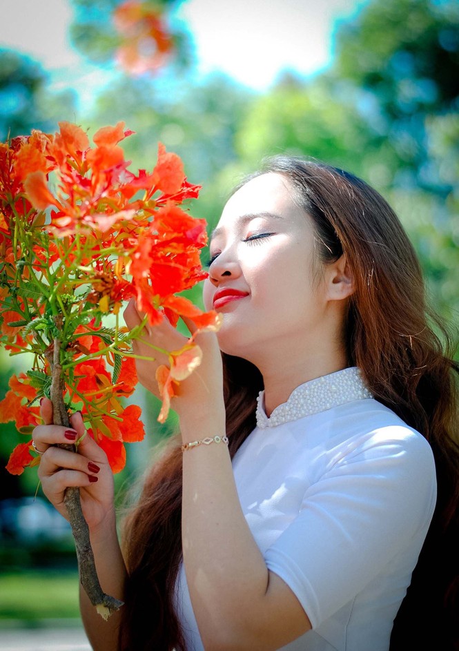 Nữ sinh Quảng Ngãi tỏa nắng bên khung trời phượng thắm - ảnh 19
