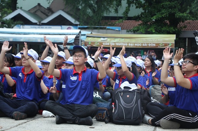 2.000 sinh viên khởi động chương trình