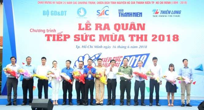 2.000 sinh viên khởi động chương trình