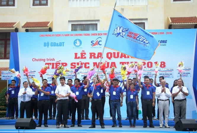 2.000 sinh viên khởi động chương trình