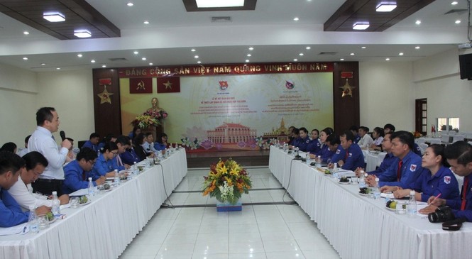 Thành Đoàn TPHCM ký kết hợp tác với Đoàn Thanh niên Thủ đô Viêng Chăn - ảnh 1