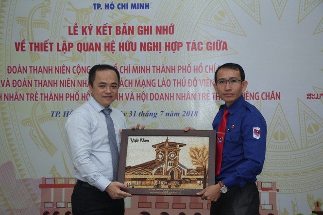 Thành Đoàn TPHCM ký kết hợp tác với Đoàn Thanh niên Thủ đô Viêng Chăn - ảnh 5