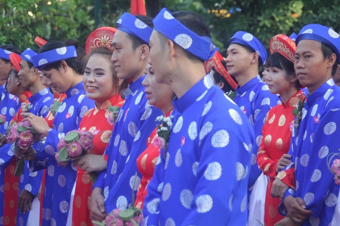 Lễ cưới tập thể, hạnh phúc, thanh niên công nhân, Nhà thiếu nhi TPHCM, đám cưới, vui vẻ, áo dài - ảnh 21