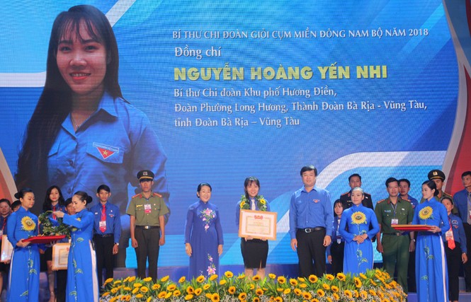 Tuyên dương 45 Bí thư Chi đoàn tiêu biểu cụm miền Đông Nam Bộ - ảnh 2