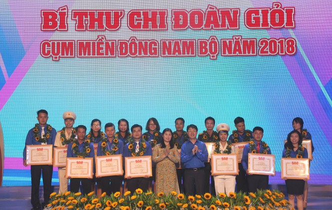 Tuyên dương 45 Bí thư Chi đoàn tiêu biểu cụm miền Đông Nam Bộ - ảnh 5