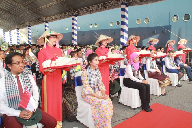 Hơn 300 đại biểu thanh niên Chương trình SSEAYP năm 2018 đến với TPHCM - ảnh 21