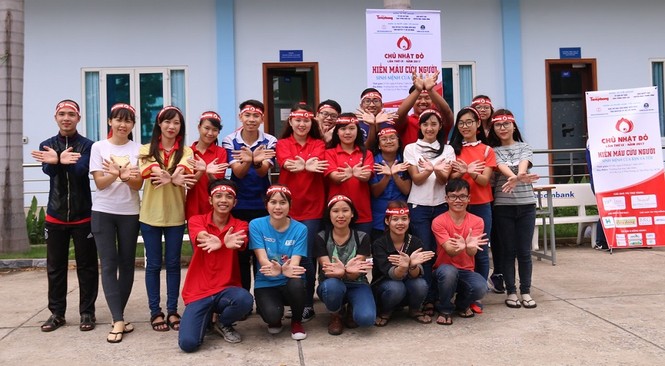 Sinh viên Văn Hiến háo hức đăng ký tham gia Chủ nhật Đỏ 2018 - ảnh 3
