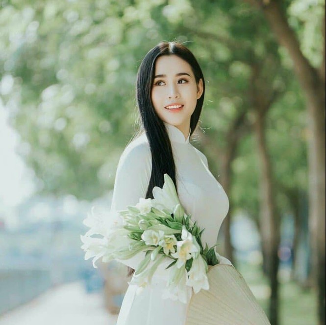 Hoa khôi sinh viên Văn Hiến tự tin dự thi Hoa hậu Việt Nam 2018 - ảnh 1