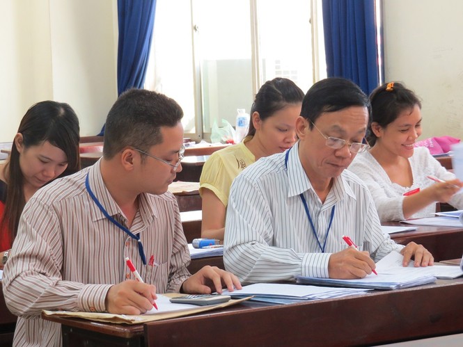 Điểm văn THPT quốc gia ở TPHCM, xuất hiện điểm liệt - ảnh 1