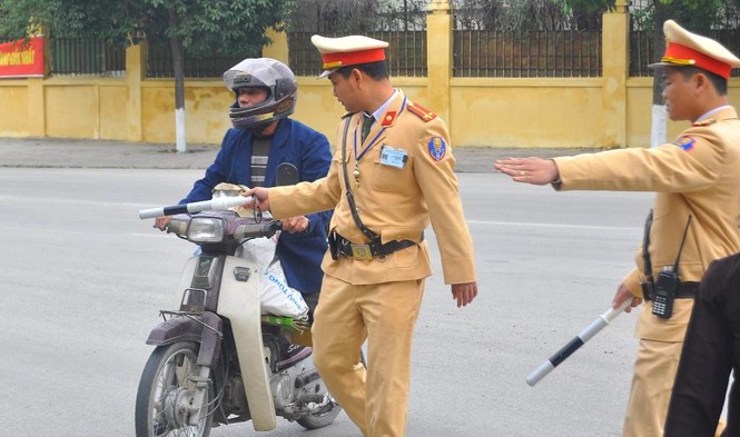 Hà Nội xử phạt hơn trăm trường hợp 'quá chén' - ảnh 2