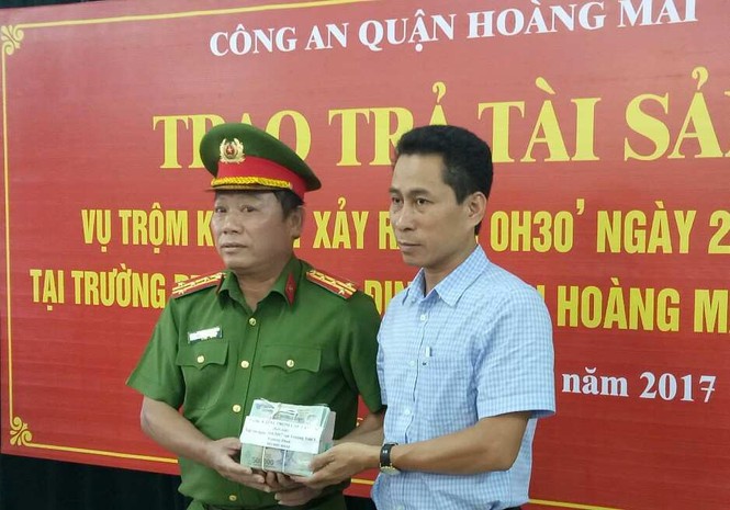 Hà Nội: Trường THPT mất hàng trăm triệu - ảnh 1