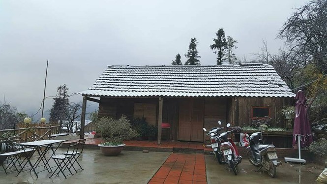 Thị trấn Sa Pa xuất hiện băng giá - ảnh 1