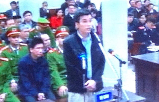 'PVC như con tàu đắm, ai vớt được gì thì vớt' - ảnh 1