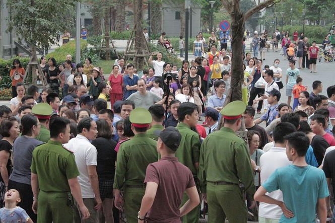 Tranh chấp hàng rào căng thẳng ở khu đô thị hạng sang - ảnh 6