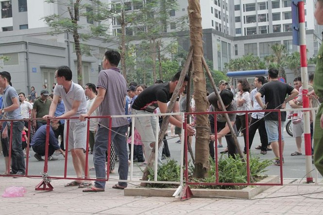 Tranh chấp hàng rào căng thẳng ở khu đô thị hạng sang - ảnh 4