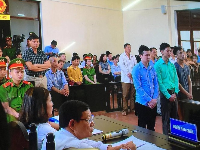 Người nhà bệnh nhân mong bác sĩ Lương được tuyên vô tội - ảnh 1