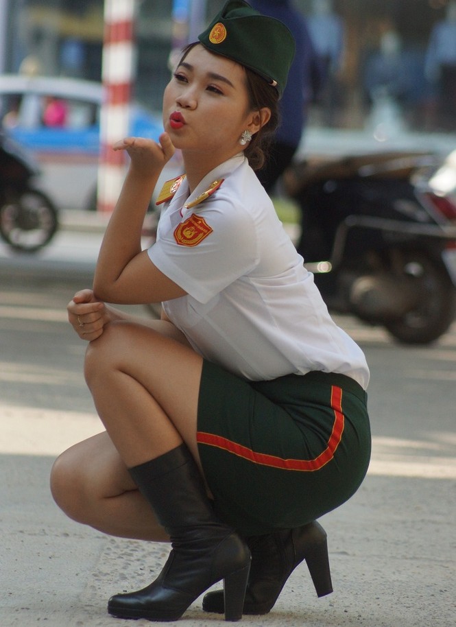 Nhan sắc bóng hồng trẻ nhất dự Đại hội Đoàn toàn quân - ảnh 9