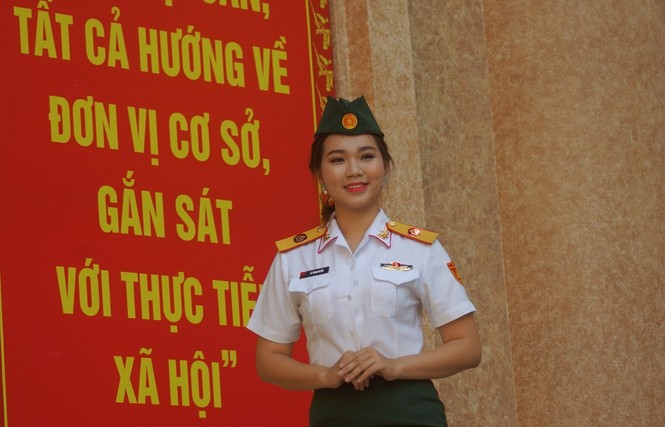 Nhan sắc bóng hồng trẻ nhất dự Đại hội Đoàn toàn quân - ảnh 10