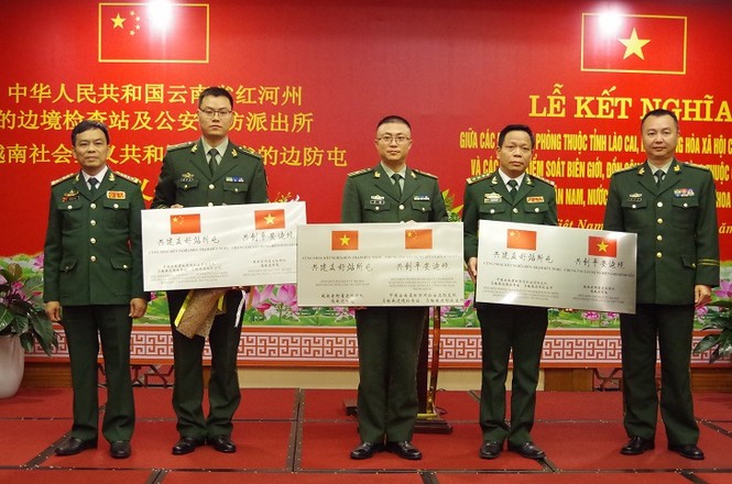 Kết nghĩa hữu nghị liên Đồn - Trạm trên biên giới Việt - Trung - ảnh 3