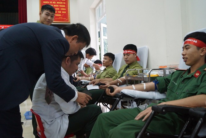 Rộn ràng Chủ nhật Đỏ ở Trường Đoàn trong Quân đội - ảnh 8