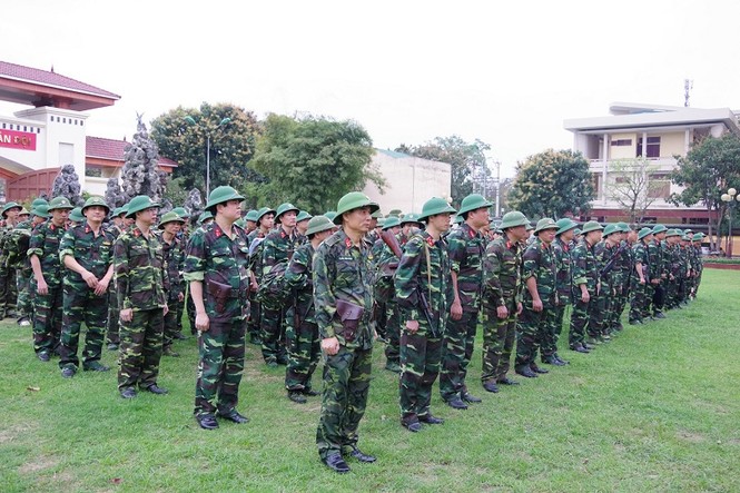 Luyện tập chuyển trạng thái sẵn sàng chiến đấu - ảnh 2